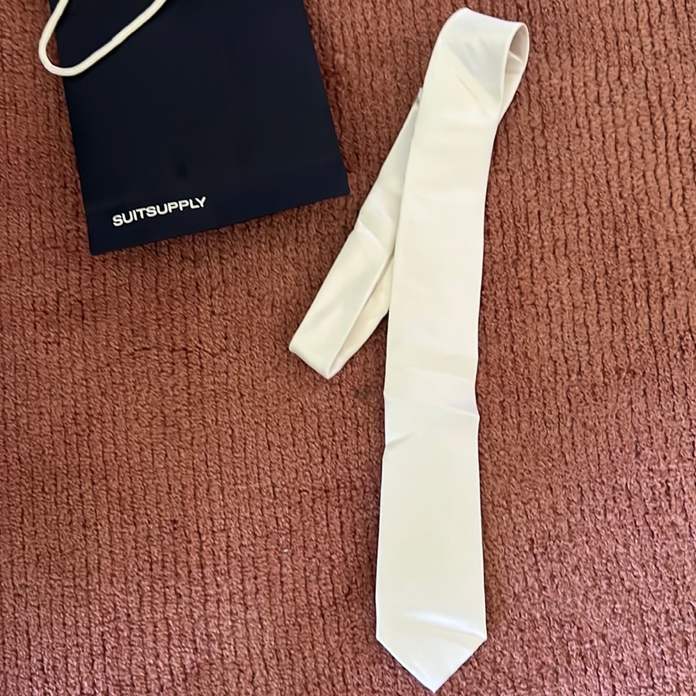 White, cream silk men’s neck tie - Suitsupply
